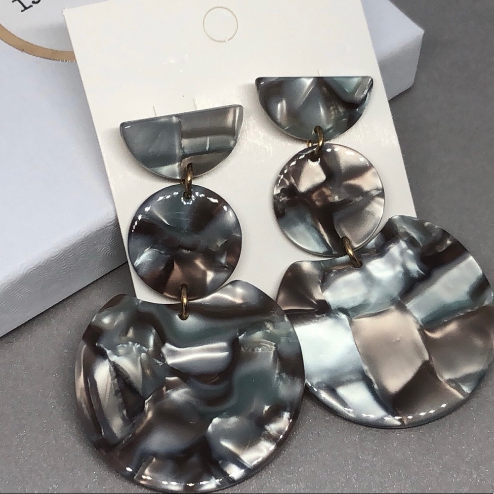 Smoke earrings